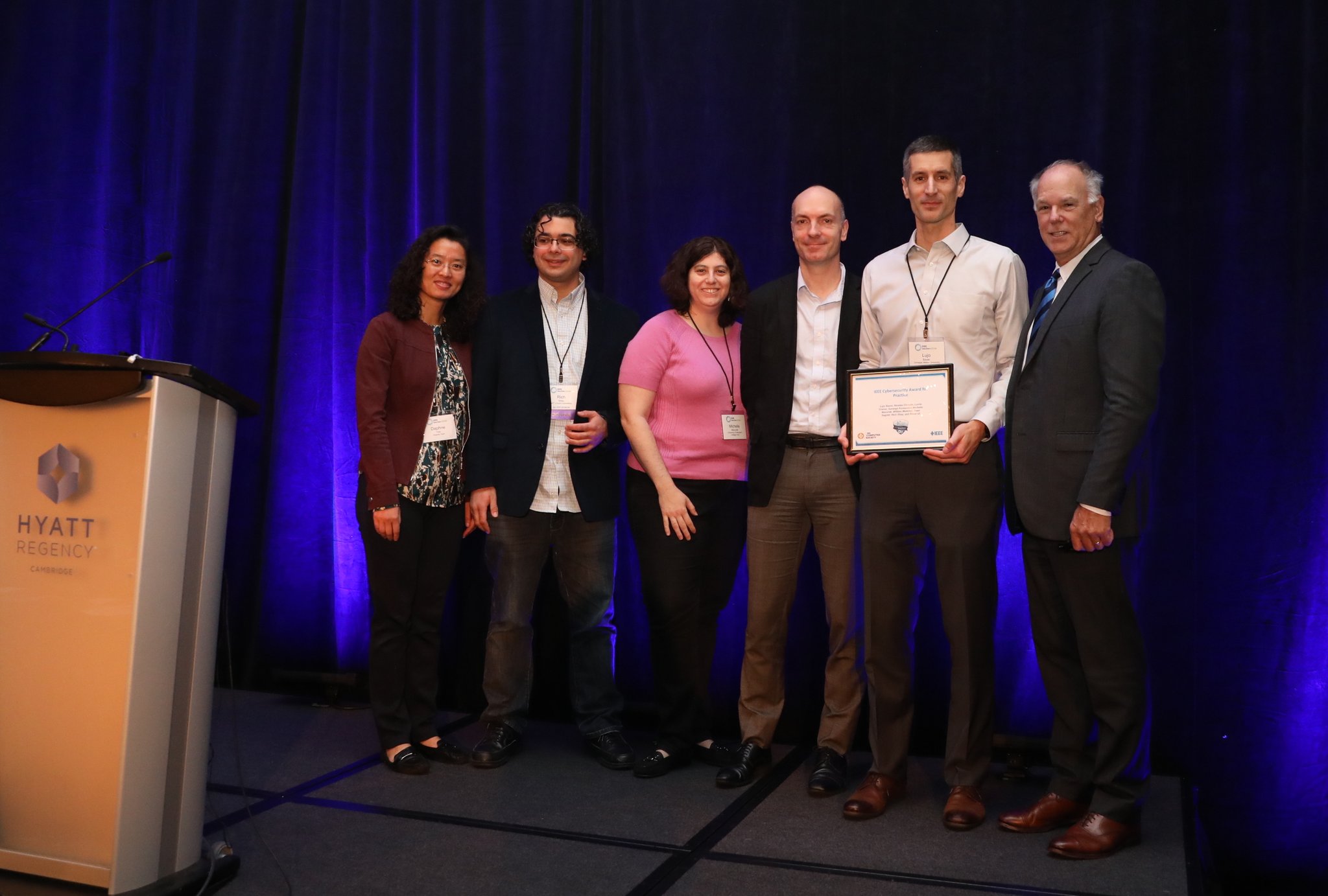 CMU researchers receiving award